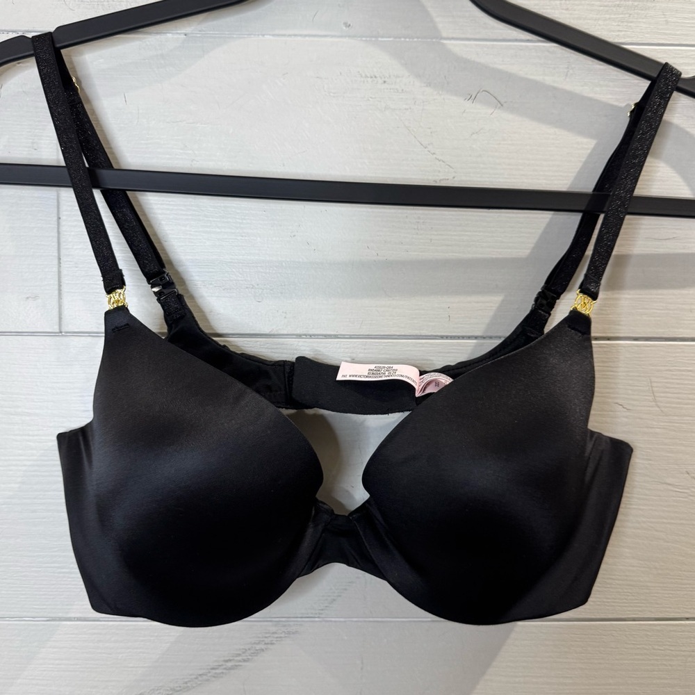 Victoria's Secret NWOT Demi Black Satin Bra Size 32D